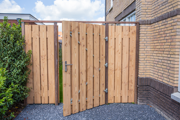 Aluminium inbouwlangslotset voor hardhouten deuren op stalen frame Detail 1 - Paviment.nl