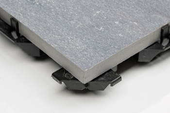 Ceramidrain 60x60x4 cm Belgium grey sfeer