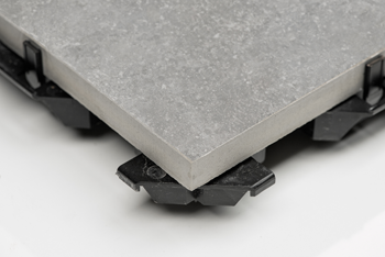 Ceramidrain 60x60x4 cm Quartz greige sfeer